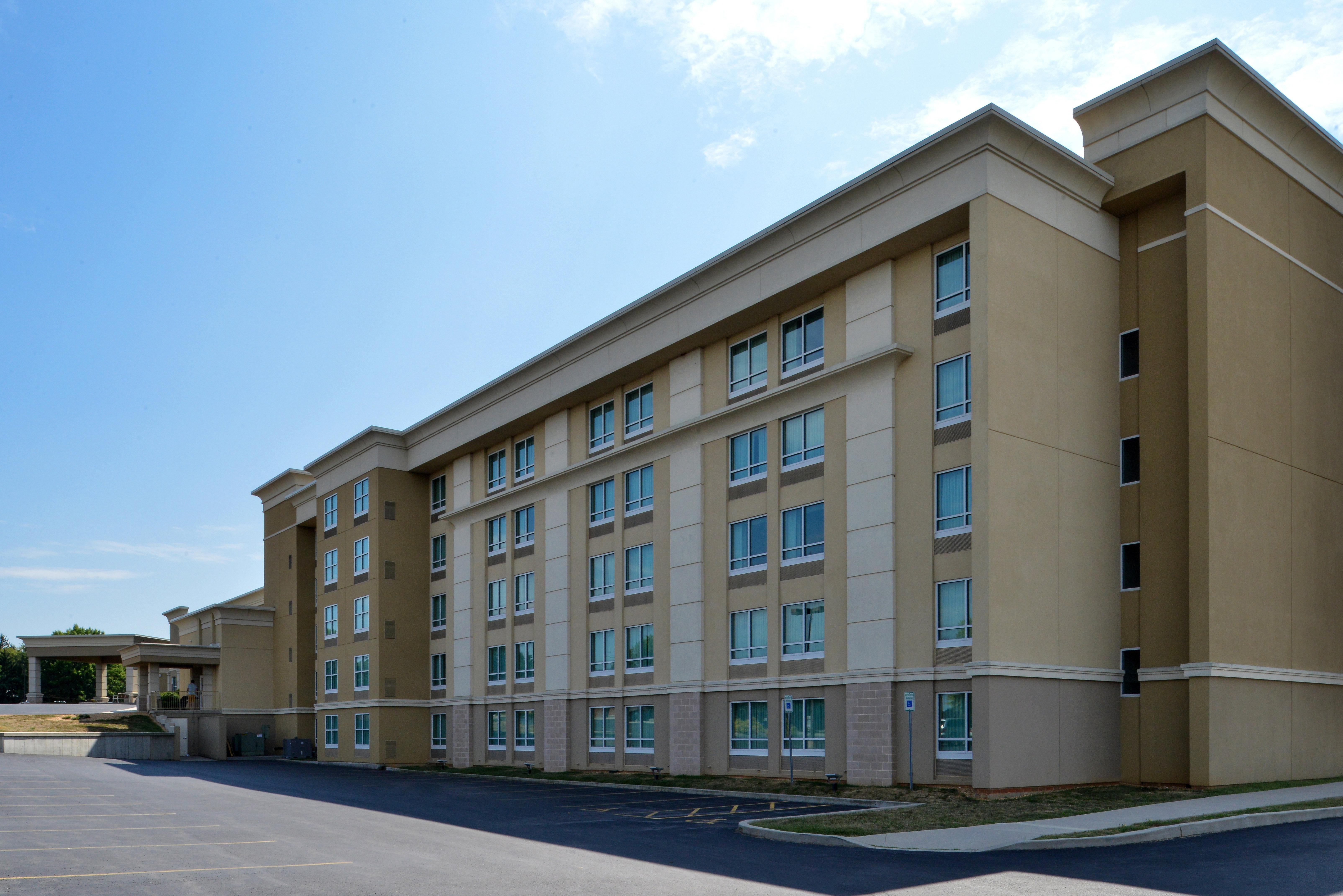 Holiday Inn Martinsburg By Ihg Dış mekan fotoğraf